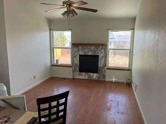 4th image of 780 2nd St