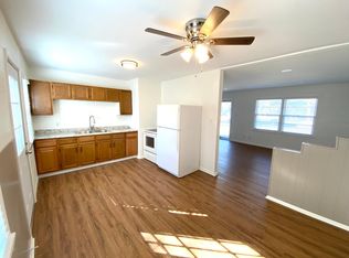 20 Halsey Dr, Hutchinson, KS 67502