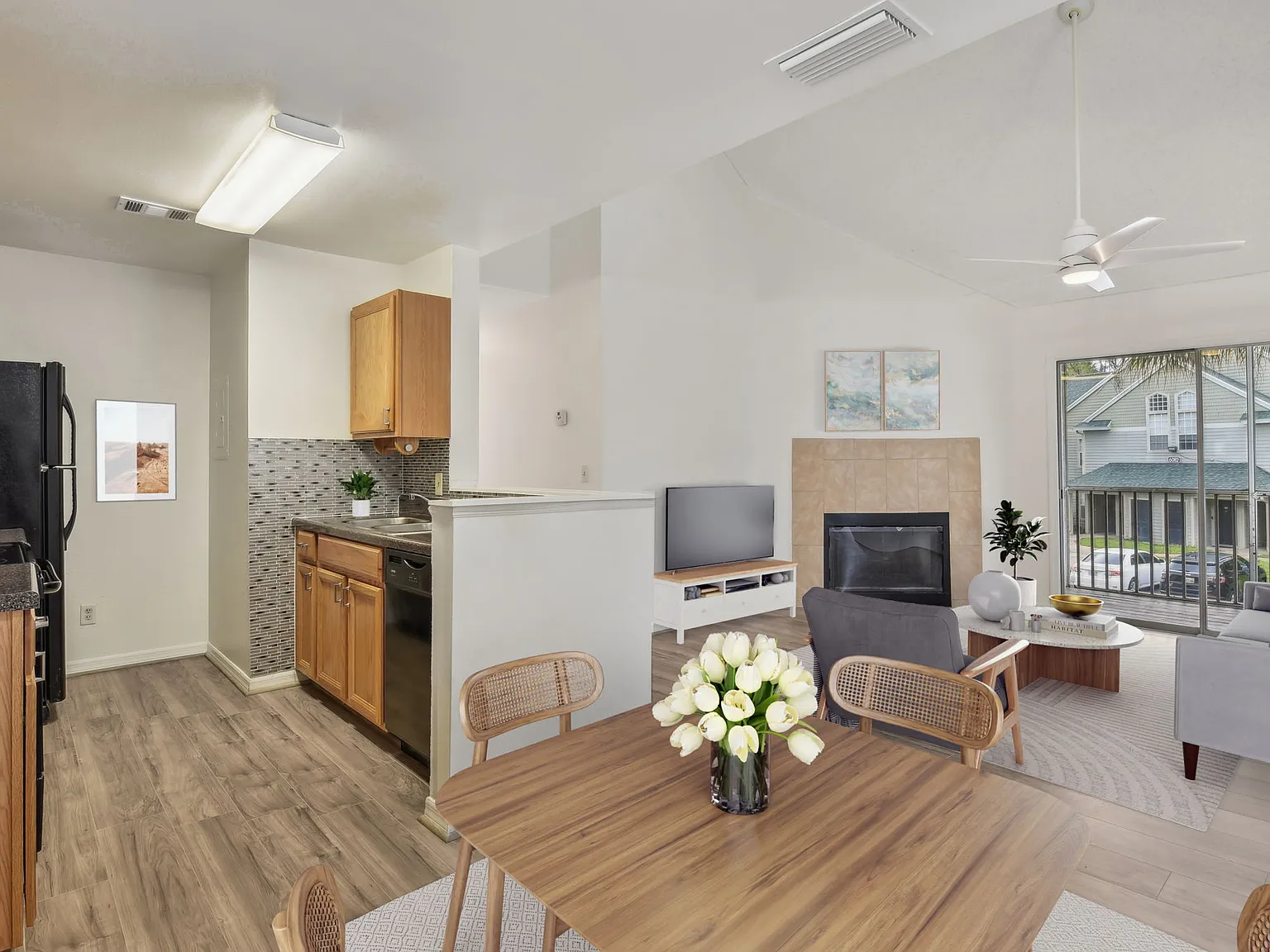 6088 Westgate Dr — Photo 2