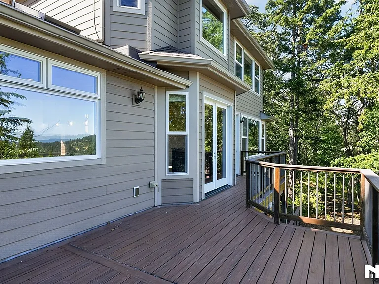 453 Dellwood Dr — Photo 42