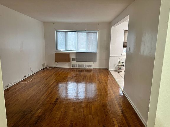 5th image of 1326 E 83rd St #1