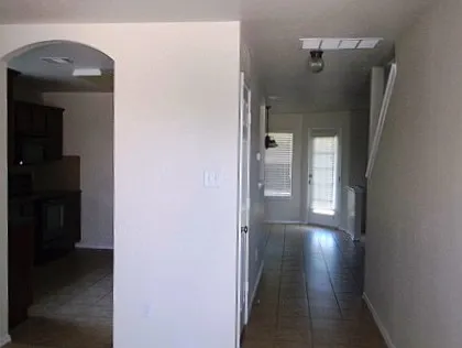 6205 Charlotte Ln — Photo 11