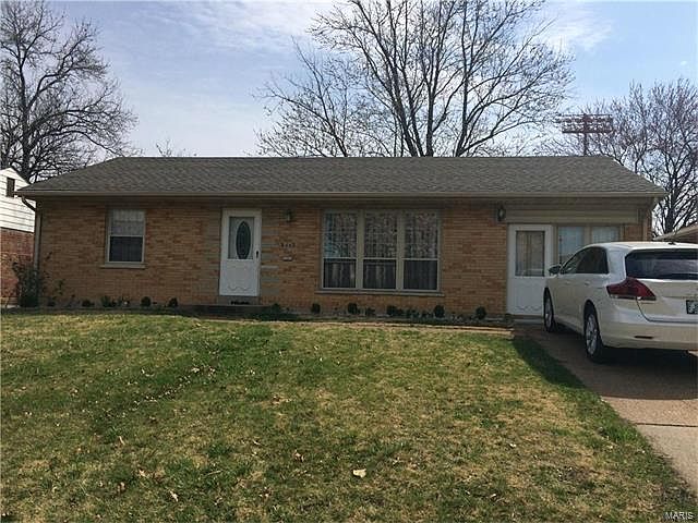 1st image of 8442 Hampstead Dr