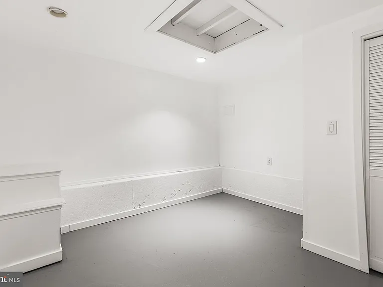 9 Bristow Pl — Photo 8