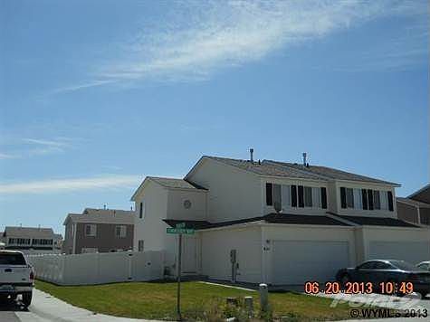 1st image of 621 Dinwoody Way