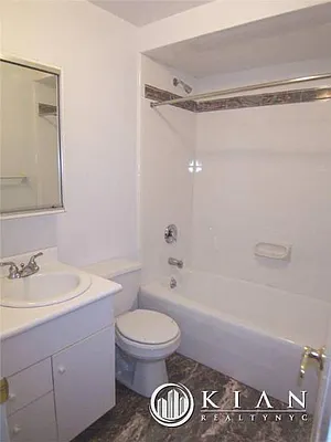 Rented by Kian Realty | media 18