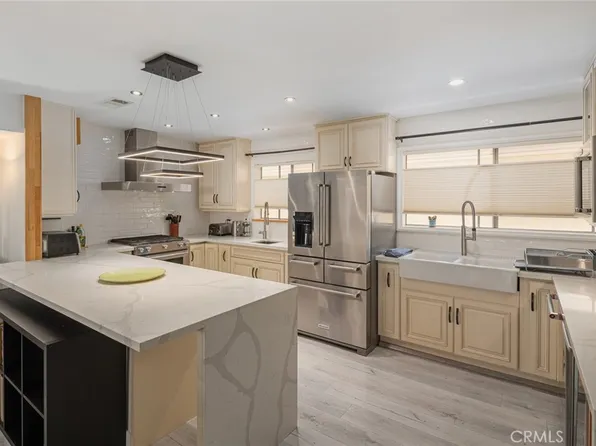 5254 Lindley Ave, Encino, CA 91316