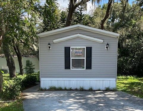 1st image of 2061 Picnic Ln