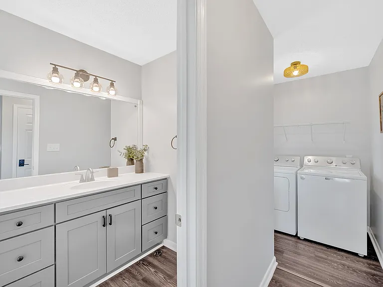 7540 Chatham Cir — Photo 26