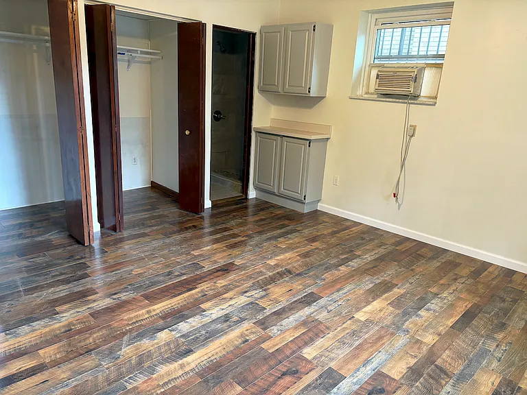 373 S Pacific Ave #2 — Photo 4