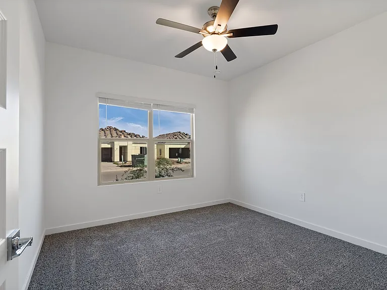 12437 W Old Farm Dr — Photo 19