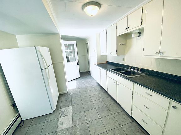 3rd image of 115 Northern Ave #4