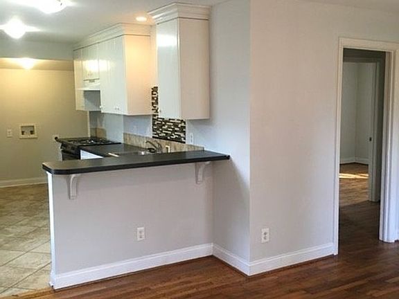 2nd image of 102 Farmview St