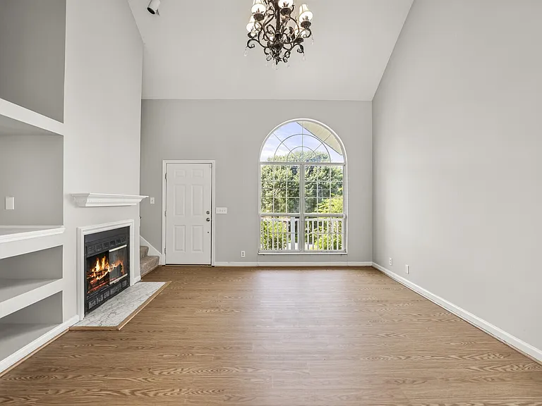 3127 Creekview Ln — Photo 38