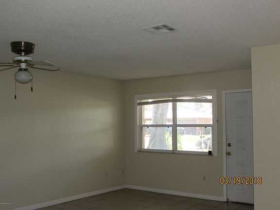 2nd image of 1039 Grandeur St SE