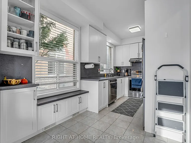 89 Cornell Park Ave — Photo 15