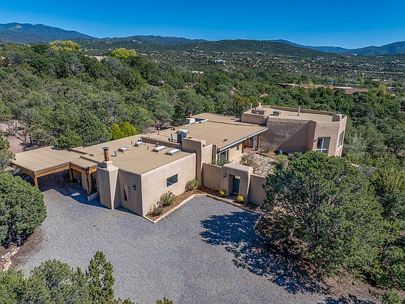 2nd image of 113 Camino Encantado