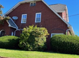 342 School St, Springdale, PA 15144