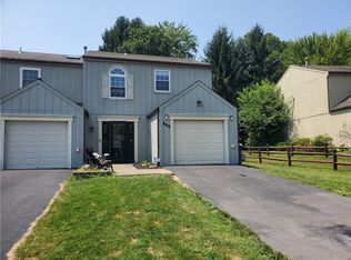 585 Brandywine Dr, Cranberry Township, PA 16066