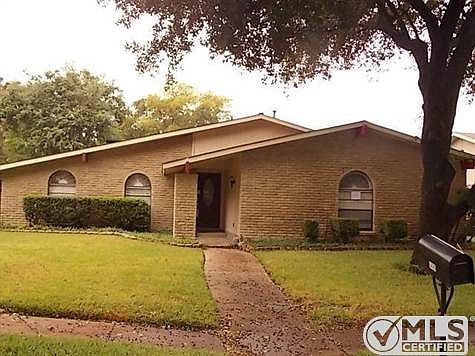 1st image of 6409 Field Knoll Dr