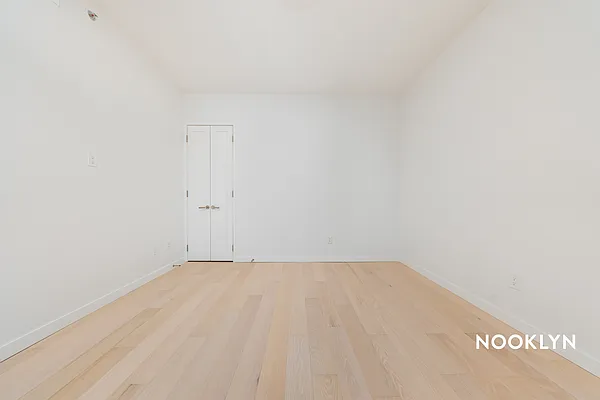 Rented by Nooklyn NYC LLC | media 19