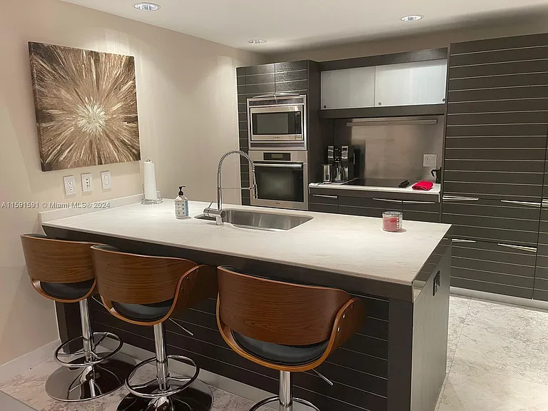 200 Biscayne Boulevard Way #1107 — Photo 7