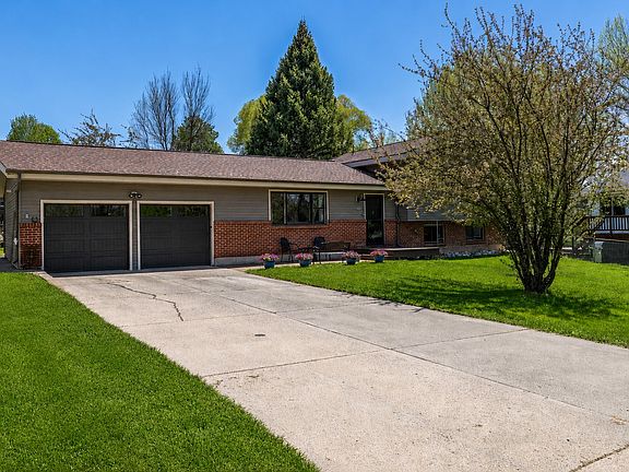 2nd image of 40440 Harbor Place