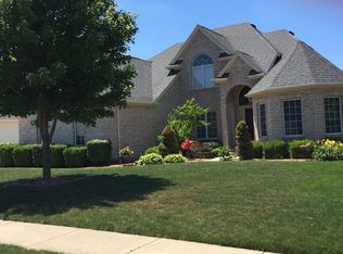 5727 Breeze Bay Dr, Sylvania, OH