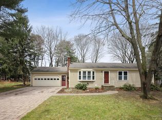 16 Ridgewood Cir, Kennebunk, ME 04043