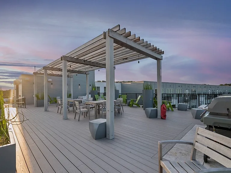 Rooftop Dining and Scenic Deck