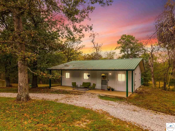 471 SE 1131st Rd, Clinton, MO 64735