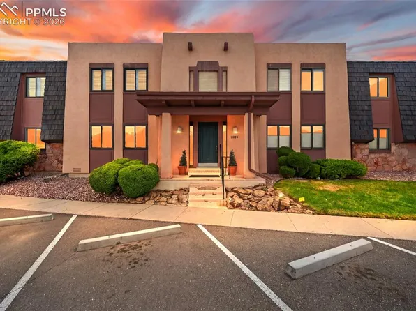 2979 Mesa Rd APT D, Colorado Springs, CO 80904