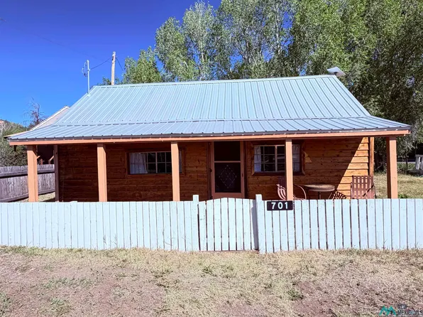 701 Terrace Ave, Chama, NM 87520