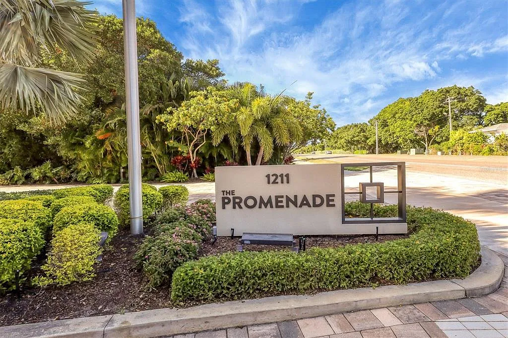 2 bed, 2.0 bath, 1598 sqft, $14,000 — Photo 4