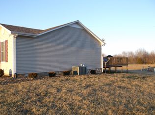 2868 Hydro Pondsville Rd, Smiths Grove, KY 42171