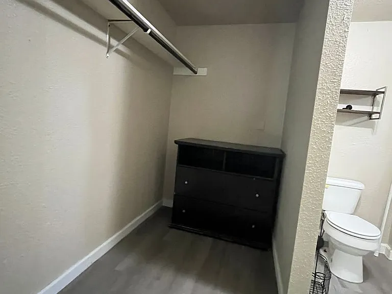 728 N Marion Ave — Photo 15