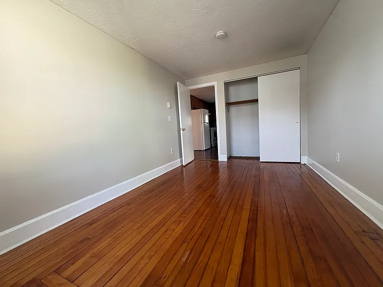 25 Coburn Ave #1.1 — Photo 10