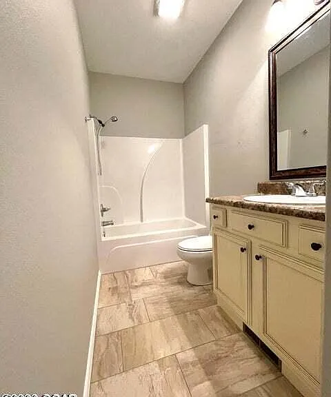 2402 S Illinois Ave — Photo 10