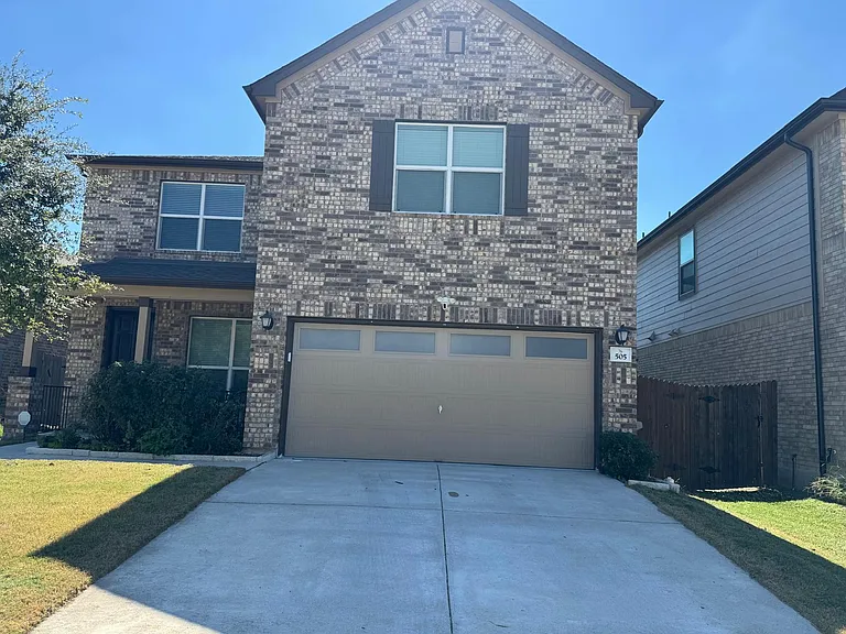 505 Weizenbock Ln — Photo 2