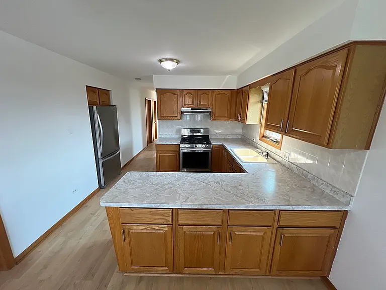 5922 S Archer Ave #2D — Photo 2
