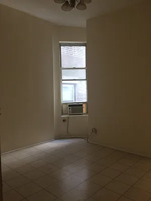 Rented by Flatiron Real Estate Advisors LLC | media 11