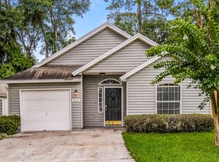 10335 Homard Blvd N, Jacksonville, FL 32225