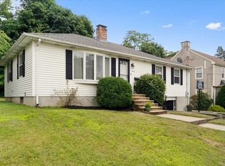 11 Dellwood Rd, Worcester, MA 01602