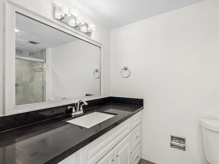 750 N Ocean Blvd #1507 — Photo 21