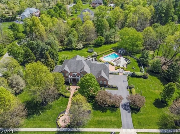 1 Buckeye Ln, Raritan Twp., NJ 08822