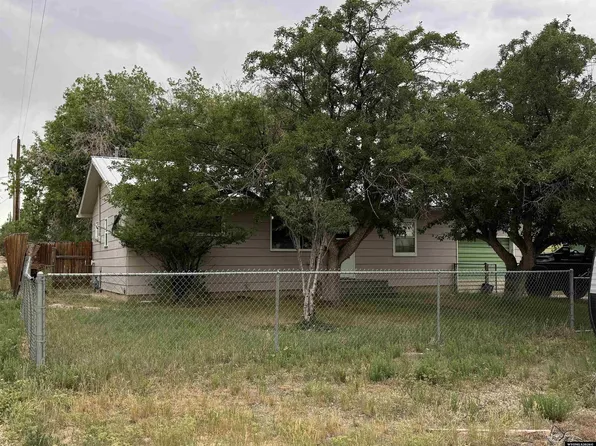 314 N 7th St, Saratoga, WY 82331