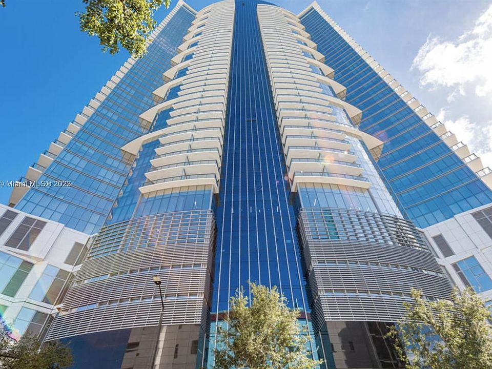 1st image of 851 NE 1st Ave #1100