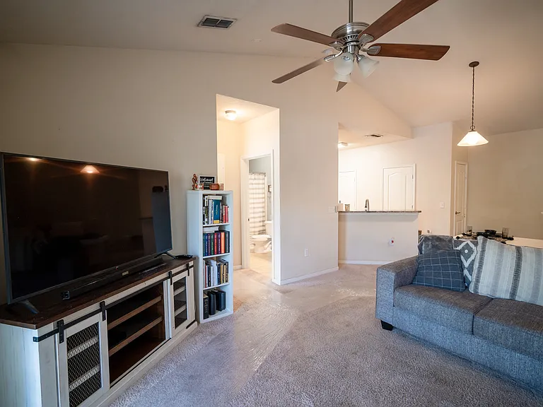 18107 Villa Creek Dr #18107 — Photo 3