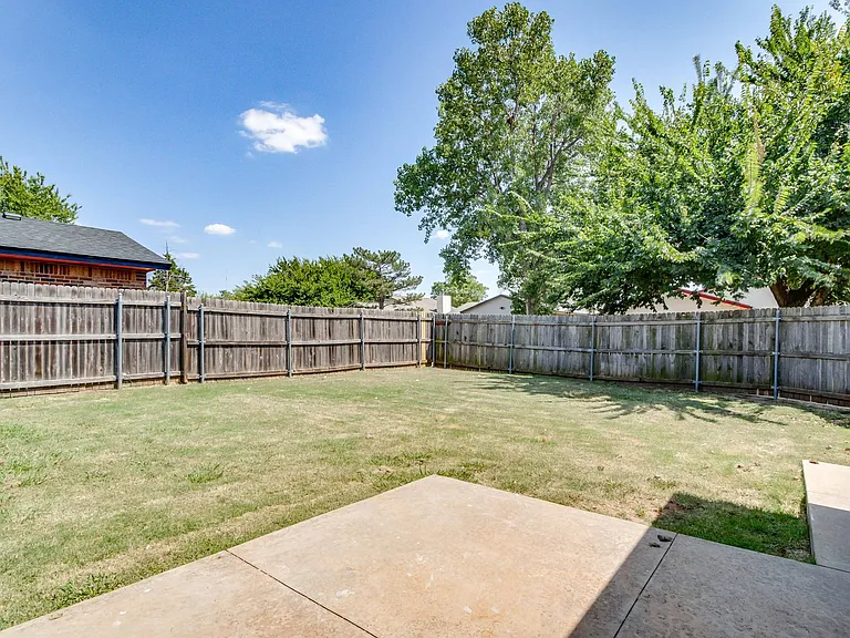 612 NW 139th St — Photo 39