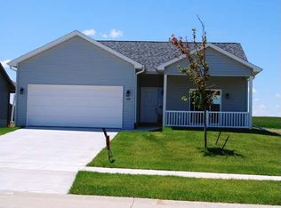 168 Brighton Cir SW, Cedar Rapids, IA 52404